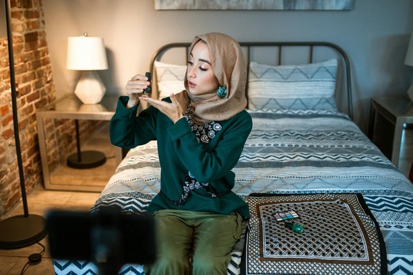 What Are Innovative Approaches to Improve Public Health in the UK?